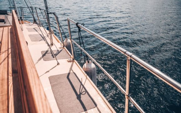 2 Must-Haves for Any Boat Owner to Safely Enjoy Your Time on the Water